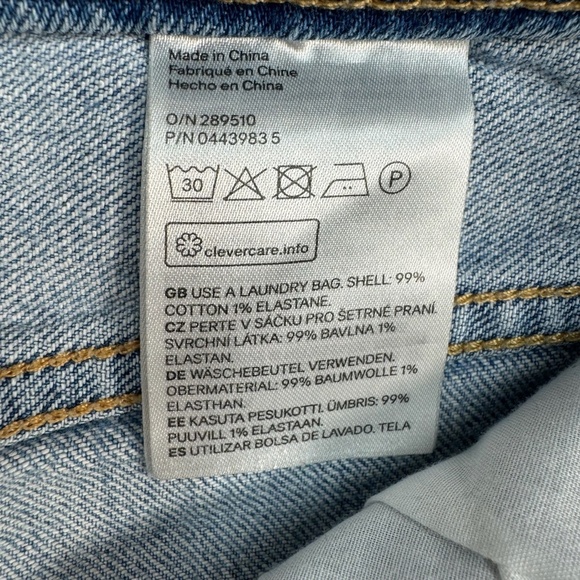 H&M Conscious Straight Leg Button Fly Jeans Womens Size 6 Light Wash Mid Rise - Picture 6 of 14